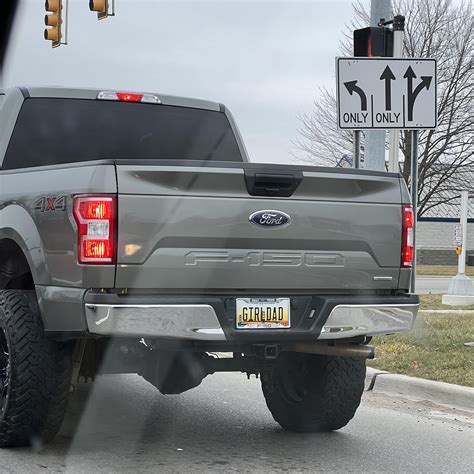Do you think his toenails are painted? : r/LicensePlatePorn