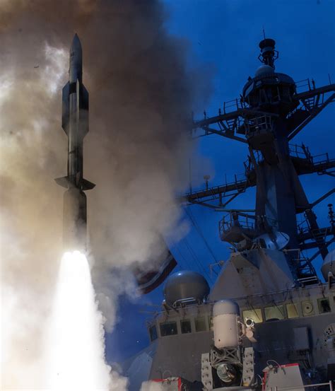 Raytheon New Standard Missile 6 Approved For Older Navy Combat Systems