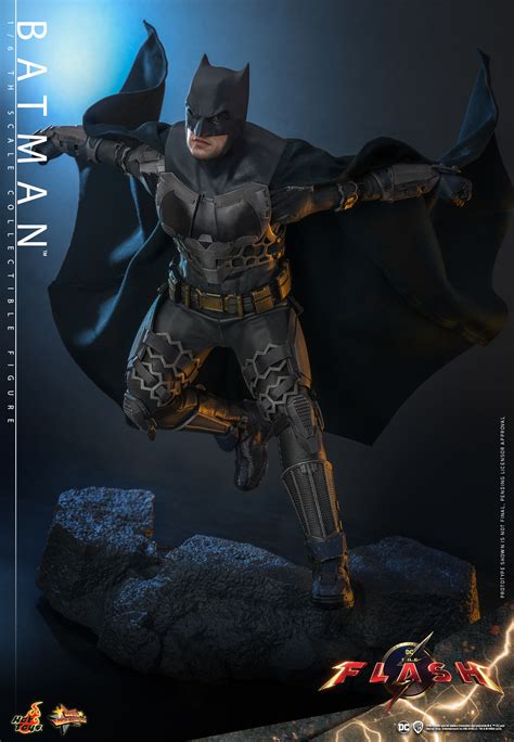 Hot Toys MMS The Flash Batman And Batcycle Hot Toys
