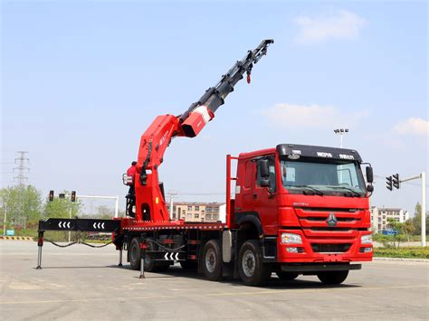 Crane Trucks Sinotruk Howo X Truck Mounted Crane Ton Folding Arm