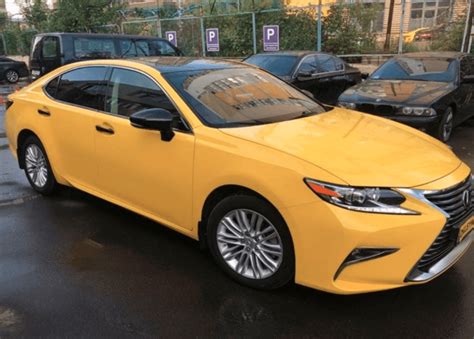 Для чего необходима оклейка такси