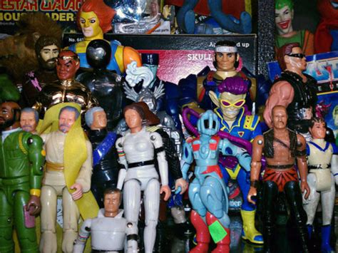 Greatest Toys From The 80s - Clash Of The Action Figures | Playbuzz