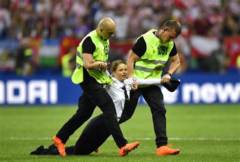 Pussy Riot Claims On Field Protest At World Cup Final The Mainichi