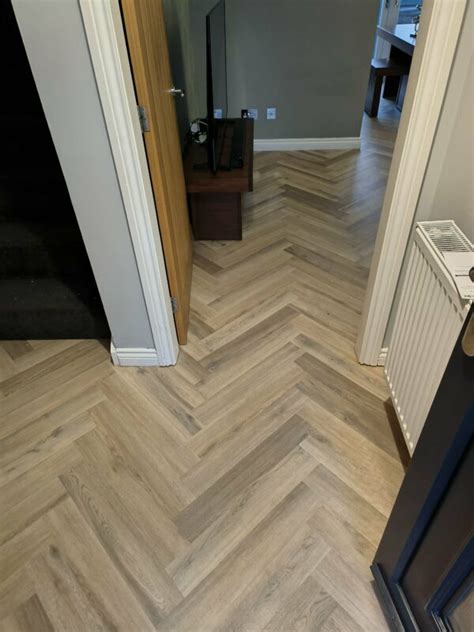 Camaro Naked Blond Oak SPC Herringbone FTD Laminate