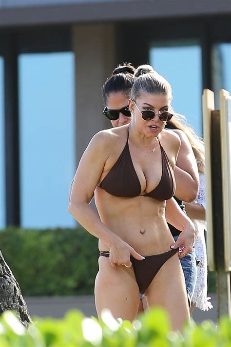 Naked Fergie Added 08 01 2017 By KA