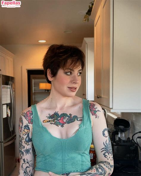 Anisa Jomha Aka Anisathegreasy Aka Anisajomha Aka Anniejay Nude Leaks Onlyfans Fapellas