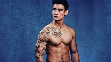 Alex Landi desnudo el primer médico gay de Anatomía De Grey CromosomaX