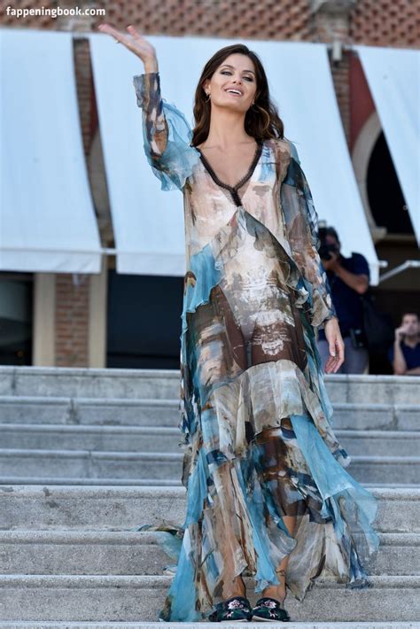 Isabeli Fontana Isafontaneli Nude Onlyfans Leaks The Fappening Photo Fappeningbook