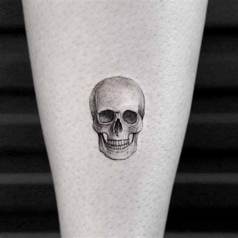 Hyper Realistic Skull Tattoo
