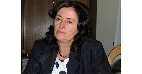 Бобева: Ще насърчим онлайн търговията на малките и средни предприятия