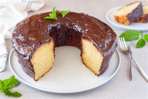 Ciambellone Glassato Al Cioccolato Cottura Sul Fornello Senza Forno