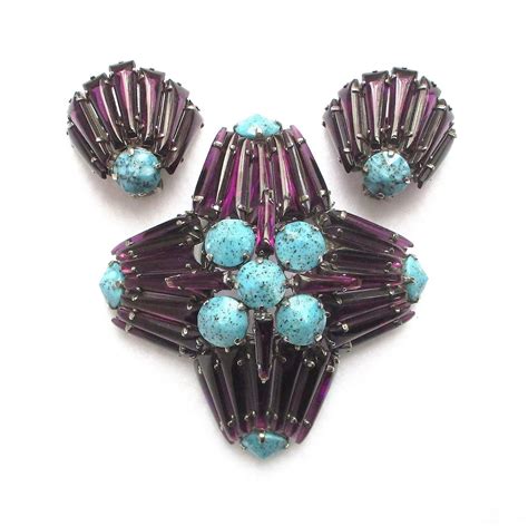 Schreiner Ny Arch Ruffle Brooch And Matching Clip Back Earrings Purple