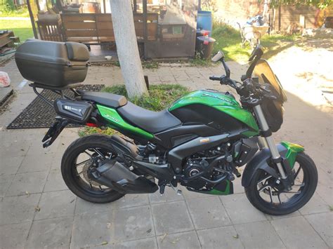 Купить б у Bajaj Dominar инжектор передач в Москве зелёный naked bike года на Авто