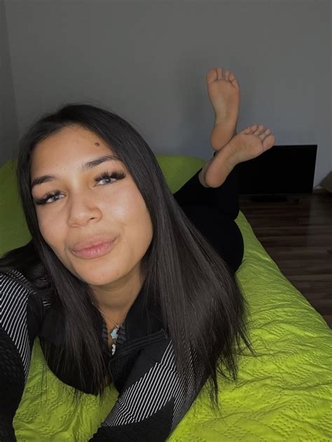 Why Are You Staring At My Naked Soles R ThePose