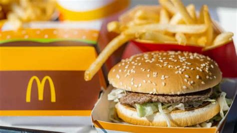 The 2025 QSR 50: Fast Food’s Leading Annual Report - QSR Magazine