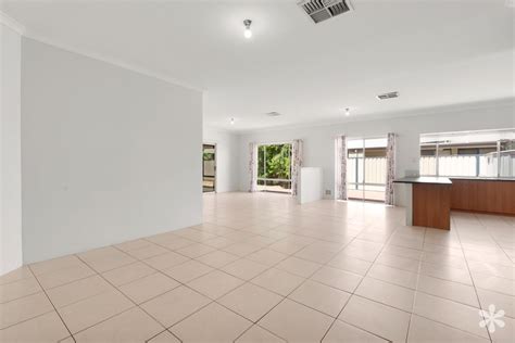 19 Monroe Turn, Success WA 6164 - House For Rent | Domain