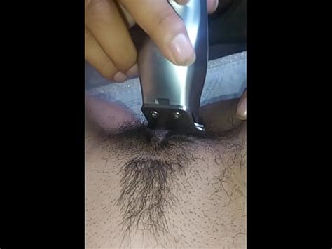 El Vecino Me Hace El Favor De Rasurar Mi Concha Mira Como Queda XVIDEOS