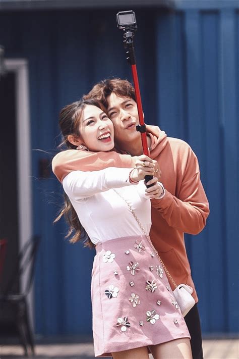 Bị ghép yêu hot girl tỷ Ngô Kiến Huy lại làm điều không ngờ khiến dân mạng tranh cãi