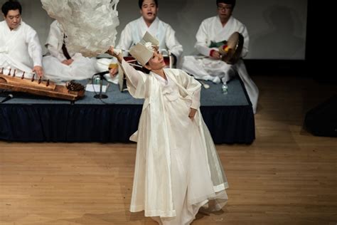 Dancer at Ssitkimkut: The Korean Shaman Ritual of the Dead at Asia ...