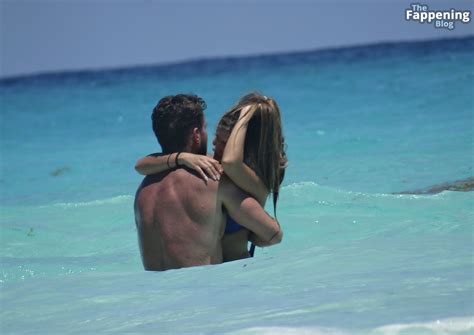 Jessica Vestal Shows Off Her Sexy Bikini Body On The Beach In Mexico 39 Photos OnlyFans