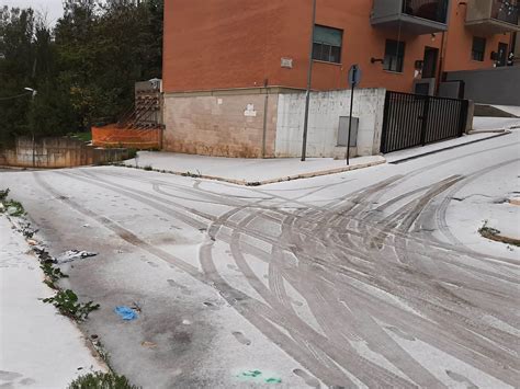 Ritorna La Neve Sul Gargano Imbiancata San Marco In Lamis