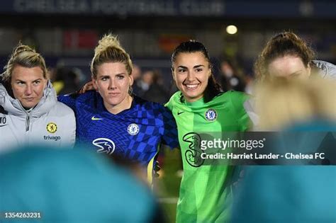 Tanya Oxtoby Assistant Coach Of Chelsea Millie Bright Of Chelsea