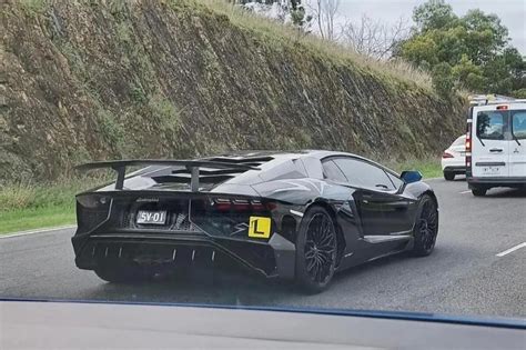 La Prima Lambo Non Si Scorda Mai A Lezione Di Guida A 16 Anni Con La