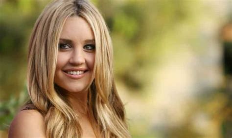 Amanda Bynes Spotted Roaming Around The Streets Naked Put On Psychiatric Hold Entertainment News