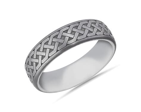 Celtic Love Knot Wedding Ring in Grey Tantalum (6.5mm)