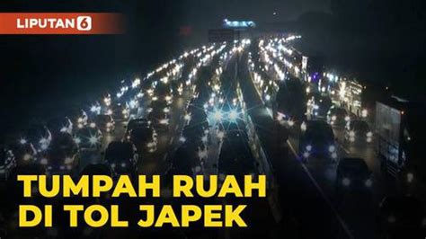 VIDEO Serbuan Arus Balik Dua Jalur Tol Japek Padat Enamplus