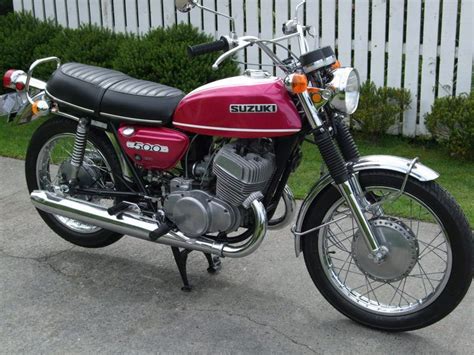suzuki classic  strokes photo log classic motorcycles suzuki