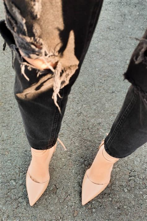 Bret Önü Kapalı Bilekten Bağcıklı Topuklu Deri Stiletto Nude Pabuchh