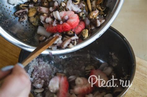 Брускетты с морепродуктами