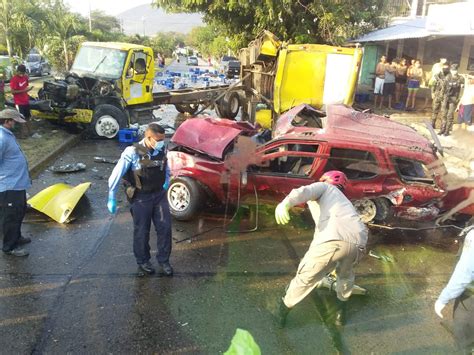 Dos Muertos Y Cuatro Heridos En Aparatoso Accidente En San Pedro Sula