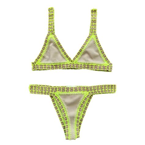 9 Hot Sexy Kiwo Bikini Pics