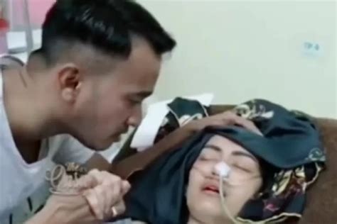 Viral Video Lawas Ruben Onsu Ajak Almarhumah Julia Perez Zikir Jelang