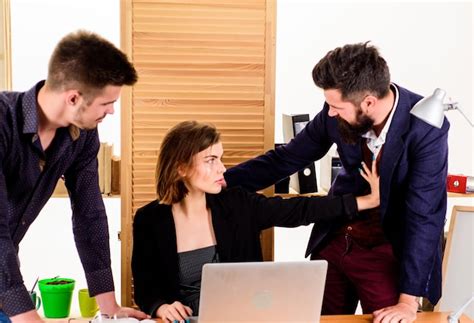Agress O Sexual No Local De Trabalho Secret Ria Mulher Sofre Agress O E Ass Dio Conceito De