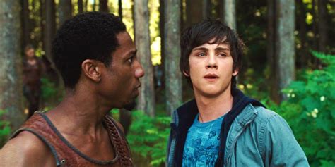 Percy Jackson Série mostra prévia do Acampamento Meio Sangue