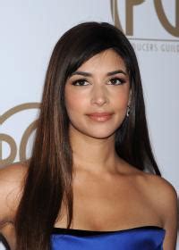 Hannah Simone Nude Celebrities Forum FamousBoard