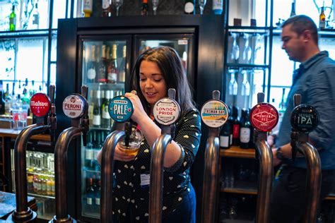 The Mad Bishop & Bear - Fullers Pub and Restaurant in Paddington