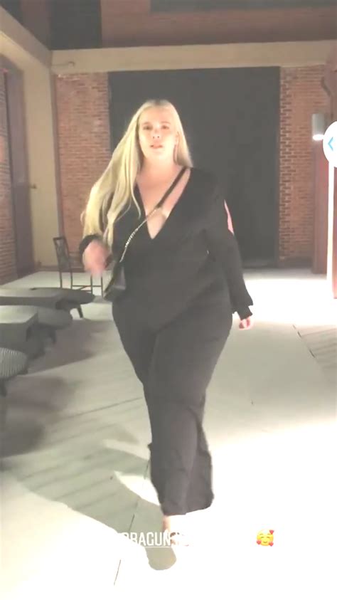 Jessica Blonde Plus Model From NYC Plus Size Models Curvage