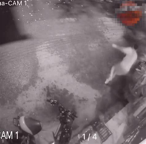 Đang ở cữ mẹ bỉm sữa vẫn có màn bắt trộm cực gay cấn khiến dân mạng vỗ tay tán thưởng