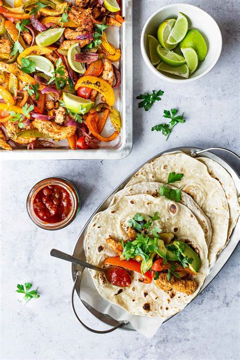 Fajitas Opskrift på fajitas med kylling og peberfrugt i ovn