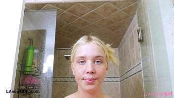 Captivating Blonde Model Took A Shower XVIDEOS
