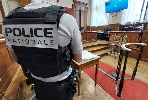 Procès Dun Ex Acquitté Doutreau Pour Agressions Sexuelles Sa Fille