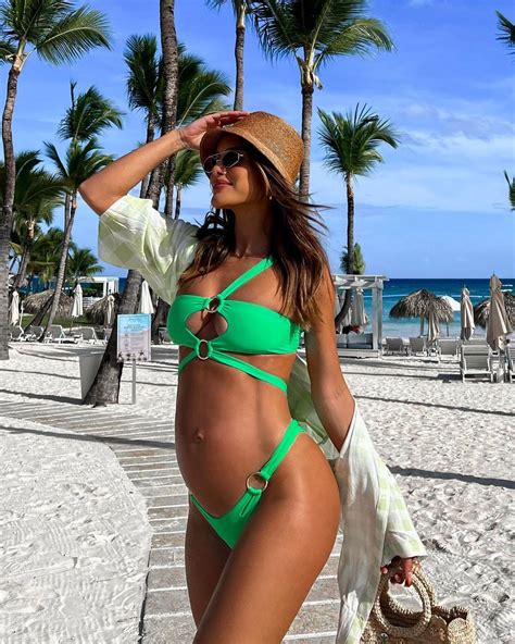Camila Coelho Pregnant And Sexy In Revealing Bikini 8 Photos The Fappening