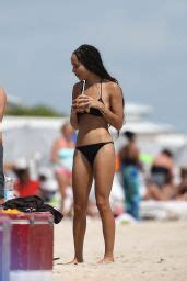 Zoe Kravitz Bikini Pics At A Beach In Miami October 2015 CelebMafia