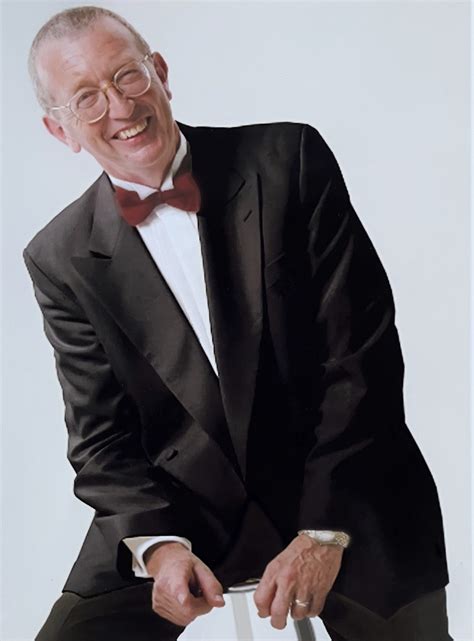 In Memory of Rondesia Smith: Life and Legacy Overview 12