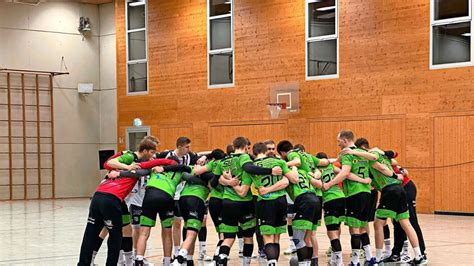 Handball Landesliga HLT Männer halten Ball flach Sport