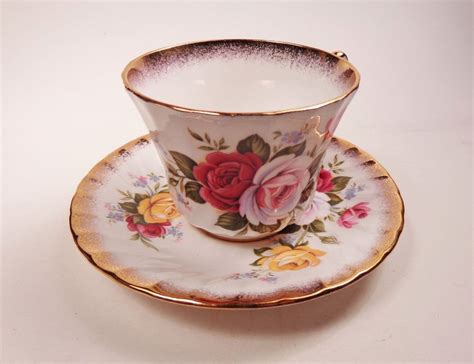 Royal Ardalt Bone China Teacup And Saucer Made In England Rose Motif